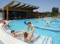 Hotel Barack wellness medencéje wellness hétvégére Tiszakécskén külső, belső medencékkel Hotel Barack wellness medencéje wellness hétvégére Tiszakécskén külső, belső medencékkel