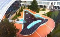 Hotel Béke külső gyógyvizes melegvizes medencéi Hajdúszoboszlón Hotel Béke külső gyógyvizes melegvizes medencéi Hajdúszoboszlón