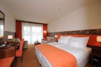 Szabad kétágyas szoba Szegeden a Forrás Hotelben Szabad kétágyas szoba Szegeden a Forrás Hotelben