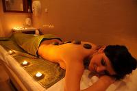 Lávaköves masszázs a Wellness Hotel Ködmönben - új wellness szálloda Egerben Lávaköves masszázs a Wellness Hotel Ködmönben - új wellness szálloda Egerben