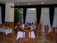 Hotel Pontis étterme Biatorbágyon Hotel Pontis étterme Biatorbágyon