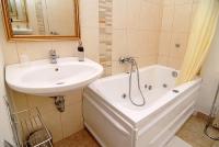 Jacuzzis fürdőszoba a Panoráma Hotel apartmanjában Eger belvárosában Jacuzzis fürdőszoba a Panoráma Hotel apartmanjában Eger belvárosában