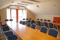 Konferenciaterem tárgyalóterem Cserkeszőlőn Konferenciaterem tárgyalóterem Cserkeszőlőn