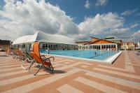 Óriási kültéri wellness medence a 3* Thermal Hotel Mosonmagyaróvárban Óriási kültéri wellness medence a 3* Thermal Hotel Mosonmagyaróvárban