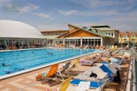 Thermal Hotel Mosonmagyaróvár*** kültéri wellness medencéje Thermal Hotel Mosonmagyaróvár*** kültéri wellness medencéje