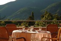 Termál Hotel Visegrád terasza panorámával a Dunakanyarra és a hegyekre Termál Hotel Visegrád terasza panorámával a Dunakanyarra és a hegyekre